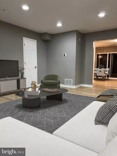 588 Cotswold Ct, Frederick, MD 21703 photo 5