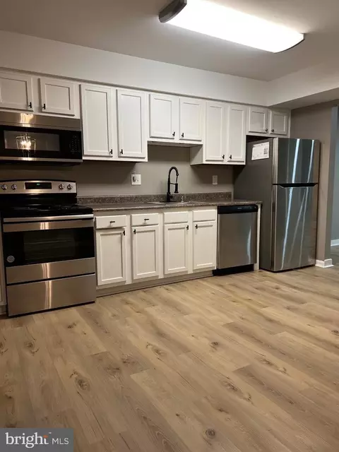 588 Cotswold Ct, Frederick, MD 21703 photo 8