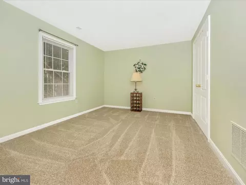 Bedroom - 2517 Bear Den Rd, Frederick, MD 21701 photo 7 of 8