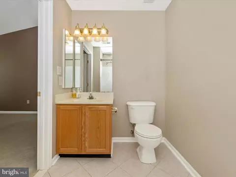 Bath - 500 Bradley Ct #4J, Frederick, MD 21703 photo 1 of 5