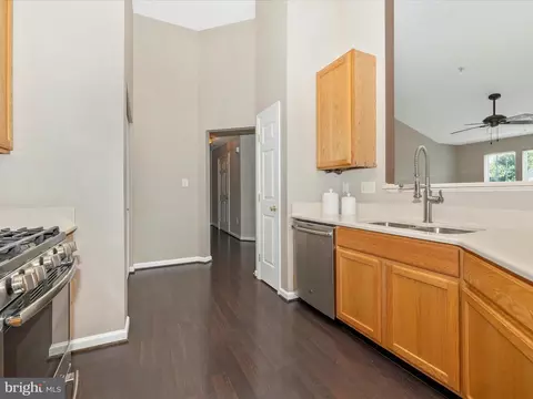 Kitchen - 500 Bradley Ct #4J, Frederick, MD 21703 photo 4 of 4