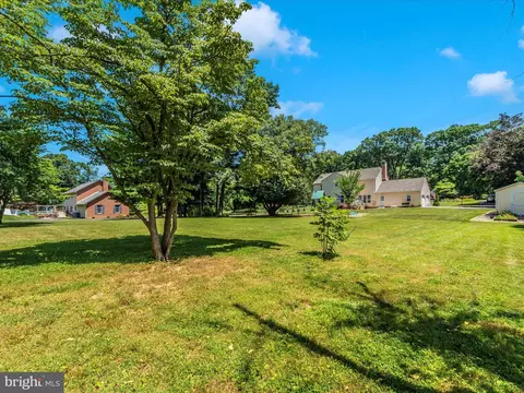Exterior - 5508 Corral Ln, Frederick, MD 21703 photo 7 of 12