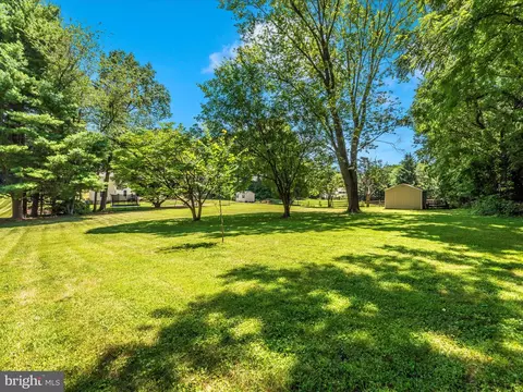 Exterior - 5508 Corral Ln, Frederick, MD 21703 photo 2 of 12