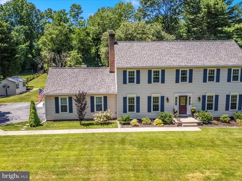 Exterior - 5508 Corral Ln, Frederick, MD 21703 photo 11 of 12