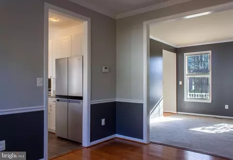 Entry Way - 1942 Timber Grove Rd, Frederick, MD 21702 photo 8 of 12