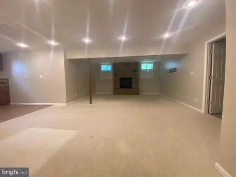 Living - 1942 Timber Grove Rd, Frederick, MD 21702 photo 6 of 11