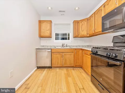 Kitchen - 2127 Bristol Dr #27, Frederick, MD 21702 photo 3 of 4