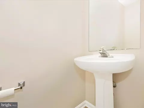 Entry Way - 2127 Bristol Dr #27, Frederick, MD 21702 photo 3 of 3