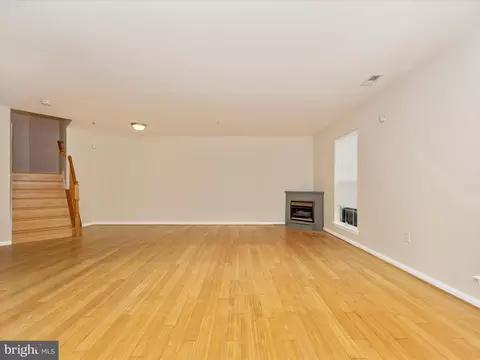 Living - 2127 Bristol Dr #27, Frederick, MD 21702 photo 3 of 12