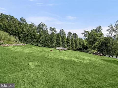 Exterior - 5514 Bootjack Dr, Frederick, MD 21702 photo 23 of 31