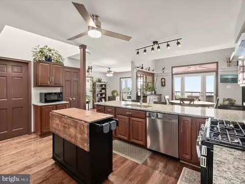 Kitchen - 5514 Bootjack Dr, Frederick, MD 21702 photo 4 of 6