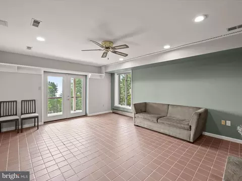 Living - 5514 Bootjack Dr, Frederick, MD 21702 photo 6 of 6