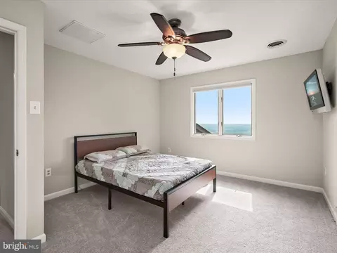 Bedroom - 5514 Bootjack Dr, Frederick, MD 21702 photo 6 of 13
