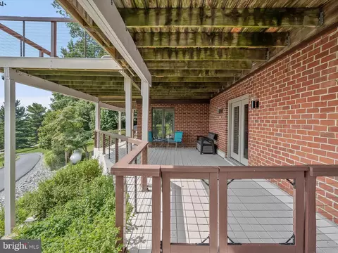 Exterior - 5514 Bootjack Dr, Frederick, MD 21702 photo 16 of 31