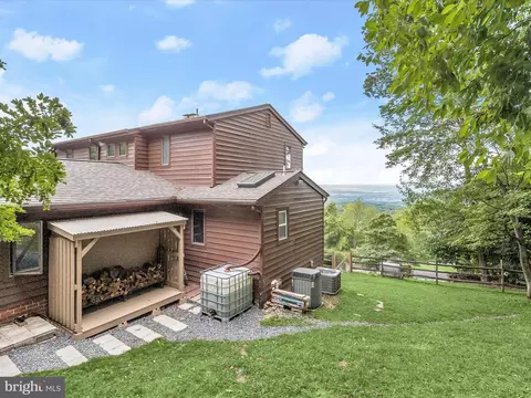 Exterior - 5514 Bootjack Dr, Frederick, MD 21702 photo 27 of 31
