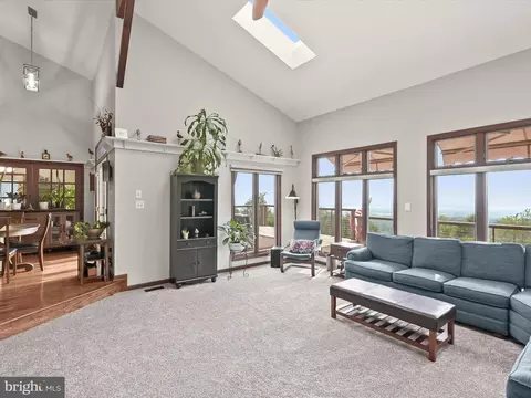 Living - 5514 Bootjack Dr, Frederick, MD 21702 photo 2 of 6