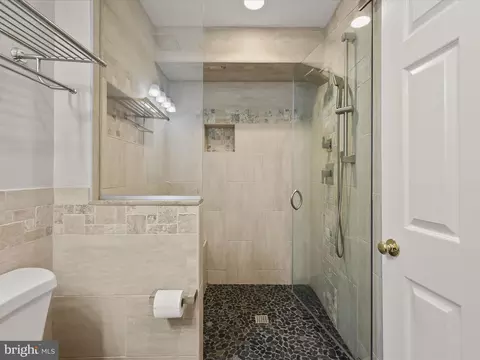 Bath - 5514 Bootjack Dr, Frederick, MD 21702 photo 9 of 9