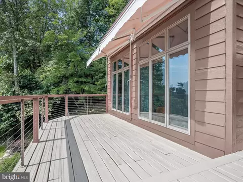 Exterior - 5514 Bootjack Dr, Frederick, MD 21702 photo 14 of 31