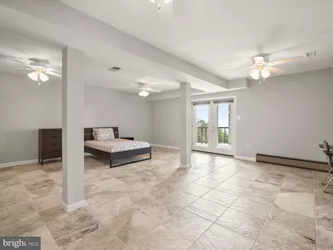 Bedroom - 5514 Bootjack Dr, Frederick, MD 21702 photo 9 of 13