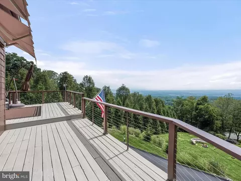 Exterior - 5514 Bootjack Dr, Frederick, MD 21702 photo 15 of 31