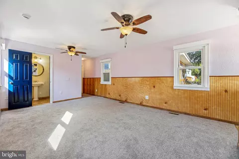 Living - 246 S Carroll St S, Frederick, MD 21701 photo 6 of 7
