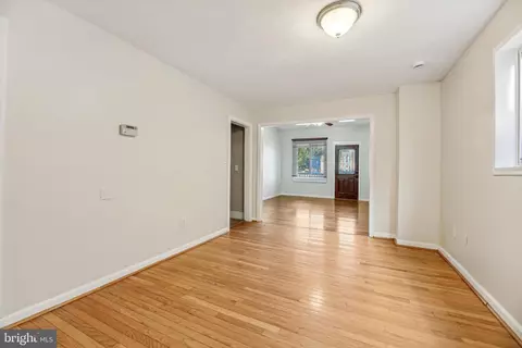 Living - 246 S Carroll St S, Frederick, MD 21701 photo 2 of 7