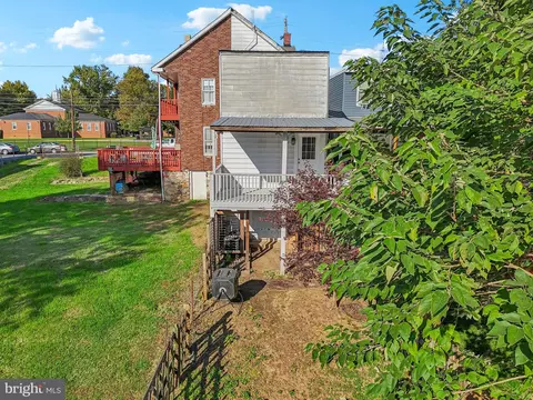 Exterior - 246 S Carroll St S, Frederick, MD 21701 photo 2 of 11