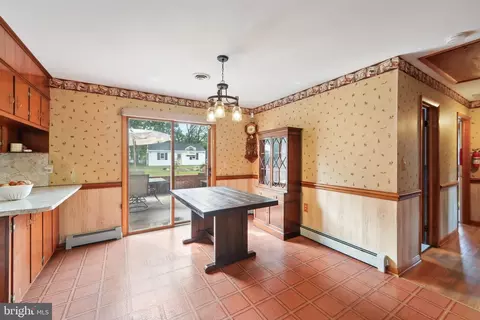 Dining - 6605 Cherry Hill Dr, Frederick, MD 21702 photo 1 of 1