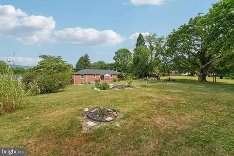 Exterior - 6605 Cherry Hill Dr, Frederick, MD 21702 photo 10 of 13