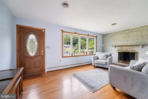 Living - 6605 Cherry Hill Dr, Frederick, MD 21702 photo 1 of 2