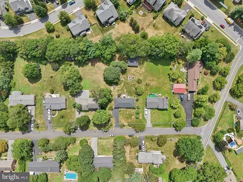 View/Area - 6605 Cherry Hill Dr, Frederick, MD 21702 photo 6 of 8
