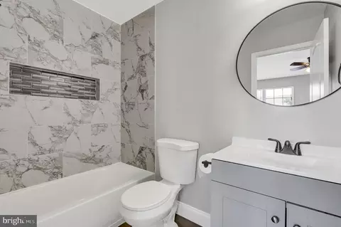 Bath - 2627 Cameron Way, Frederick, MD 21701 photo 2 of 3
