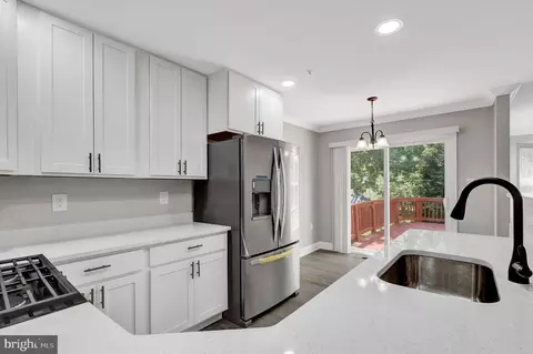 Kitchen - 2627 Cameron Way, Frederick, MD 21701 photo 2 of 3