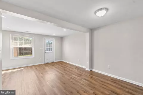 5803 Drawbridge Ct, Frederick, MD 21703 photo 11