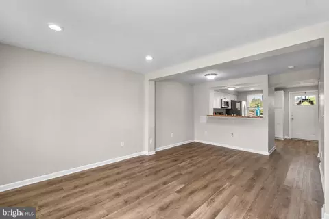 5803 Drawbridge Ct, Frederick, MD 21703 photo 9