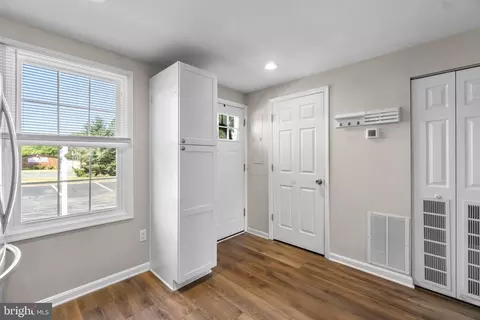 5803 Drawbridge Ct, Frederick, MD 21703 photo 4