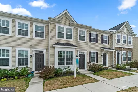 422 Pemberton Park Ln, Frederick, MD 21703