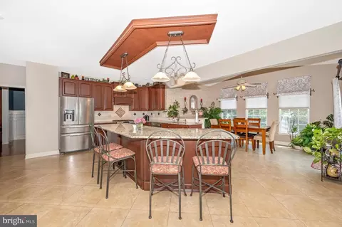 Kitchen - 6761 Covenant Ct, Frederick, MD 21702 photo 6 of 7