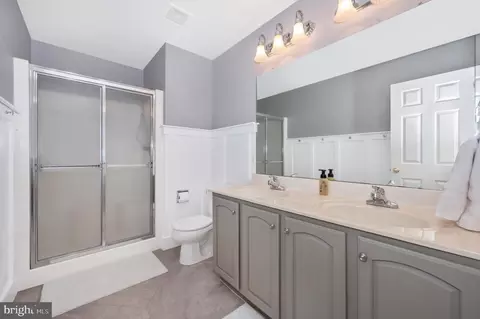 Bath - 6761 Covenant Ct, Frederick, MD 21702 photo 3 of 5