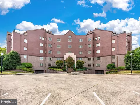 104 Mercer Ct #11 2B, Frederick, MD 21701 photo 2