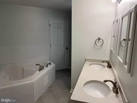 104 Mercer Ct #11 2B, Frederick, MD 21701 photo 16