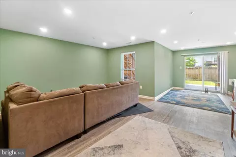Living - 6581 Duncan Pl, Frederick, MD 21703 photo 2 of 2