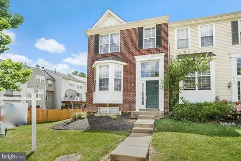 Exterior - 6581 Duncan Pl, Frederick, MD 21703 photo 2 of 22