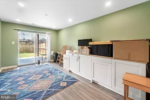 Entry Way - 6581 Duncan Pl, Frederick, MD 21703 photo 4 of 4