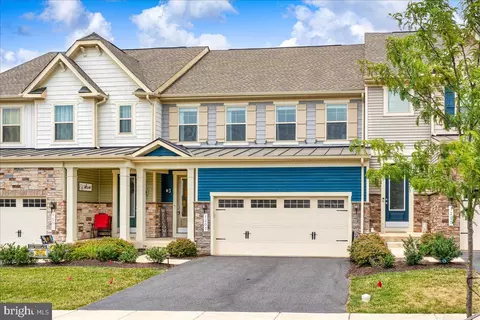 1203 Pennington Dr, Brunswick, MD 21716
