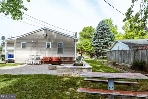 Exterior - 422 Burck St, Frederick, MD 21701 photo 6 of 9