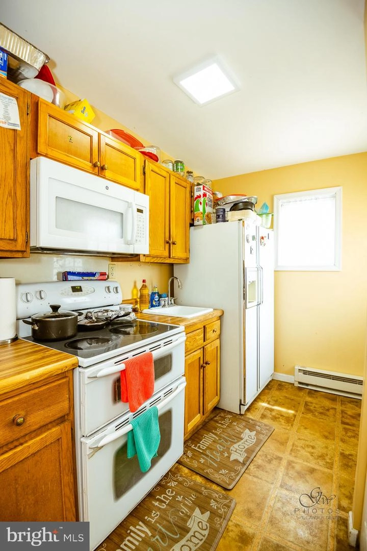 Kitchen - 422 Burck St, Frederick, MD 21701 photo 1 of 2