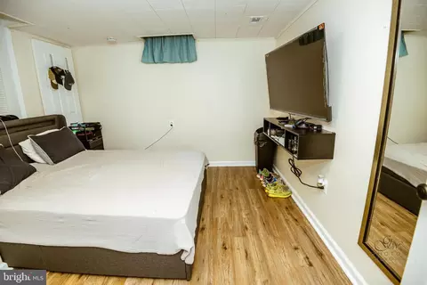 Bedroom - 422 Burck St, Frederick, MD 21701 photo 5 of 5