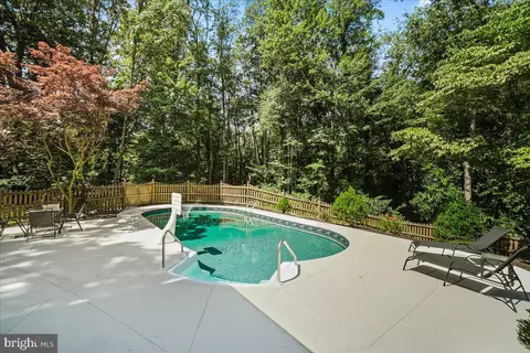 Exterior - 7804 Horseshoe Ct, Frederick, MD 21701 photo 7 of 16