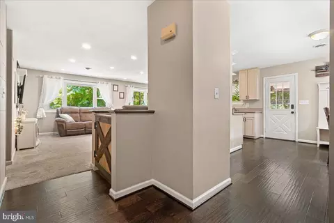 Entry Way - 7804 Horseshoe Ct, Frederick, MD 21701 photo 11 of 11